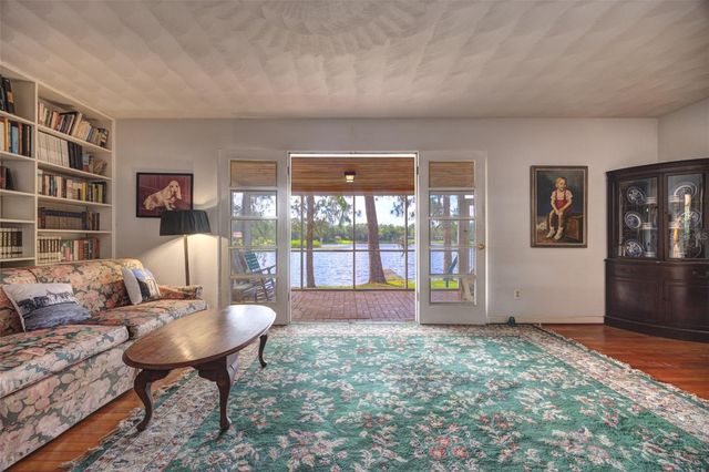 33 WILLOW LANE, Deland, FL 32724