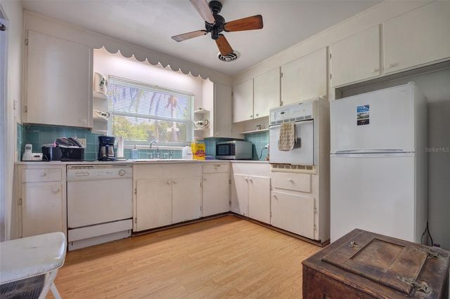 33 WILLOW LANE, Deland, FL 32724