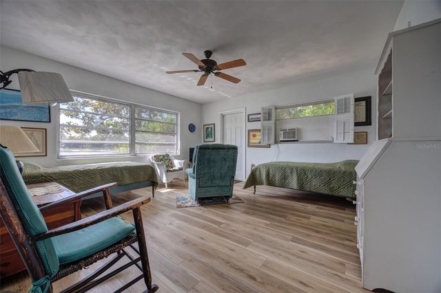 33 WILLOW LANE, Deland, FL 32724