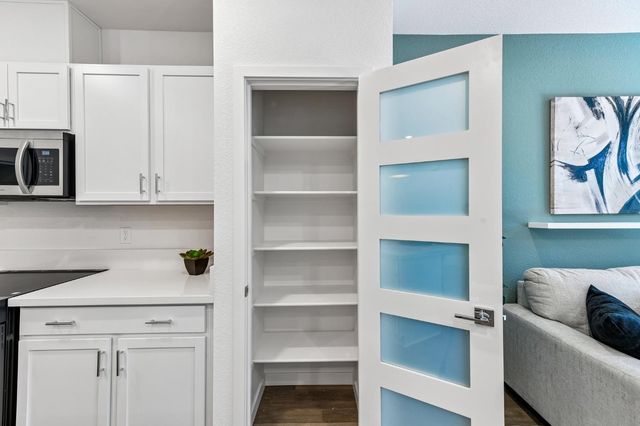2073 Freya Walk, Sacramento, CA 95835
