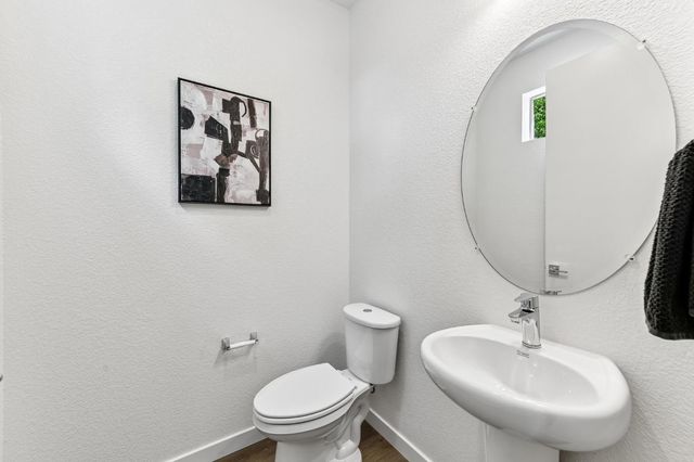 2073 Freya Walk, Sacramento, CA 95835