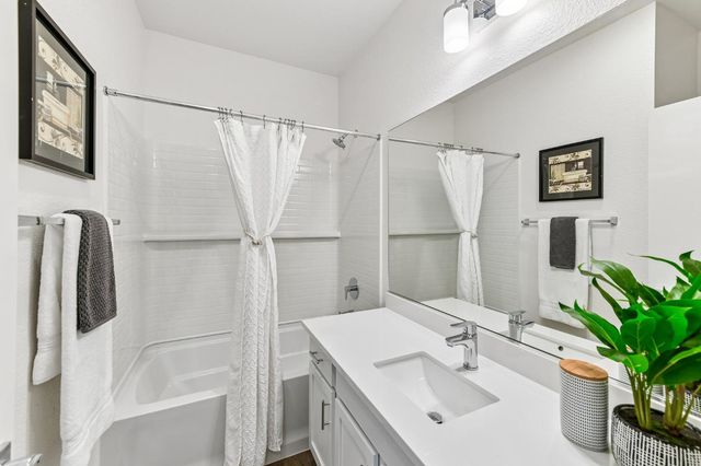 2073 Freya Walk, Sacramento, CA 95835