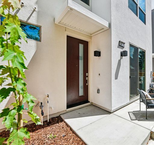 2073 Freya Walk, Sacramento, CA 95835