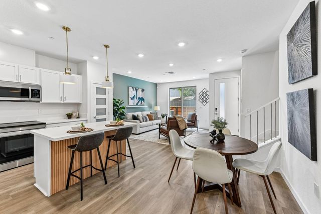 2073 Freya Walk, Sacramento, CA 95835