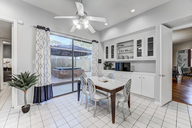 12007 Lakeway Court, Houston, TX 77071