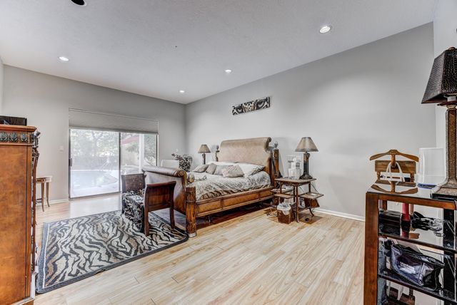 12007 Lakeway Court, Houston, TX 77071