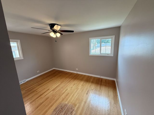 9109 Parkside Avenue 1, Morton Grove, IL 60053