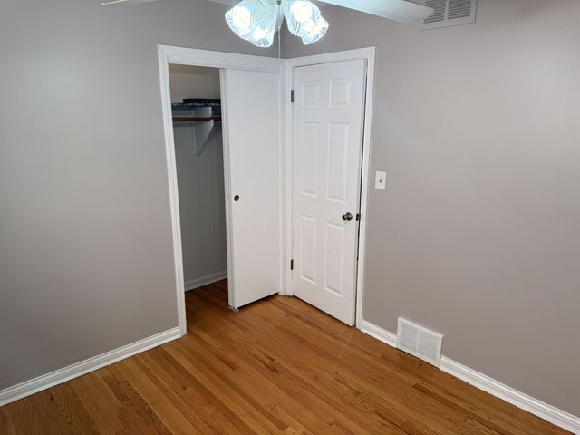 9109 Parkside Avenue 1, Morton Grove, IL 60053