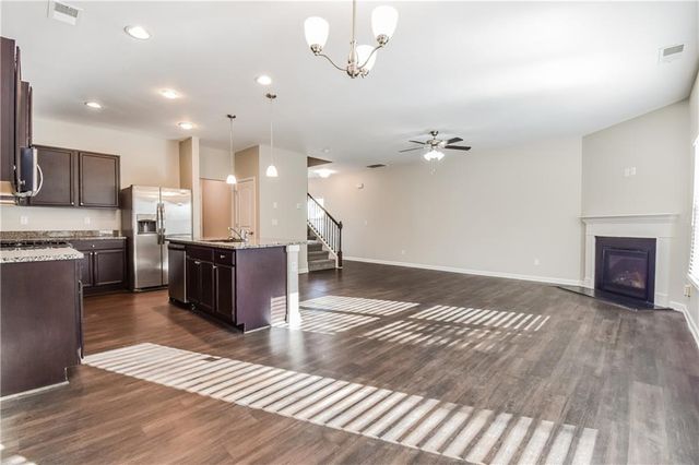 4995 Rapahoe Trail, Atlanta, GA 30349