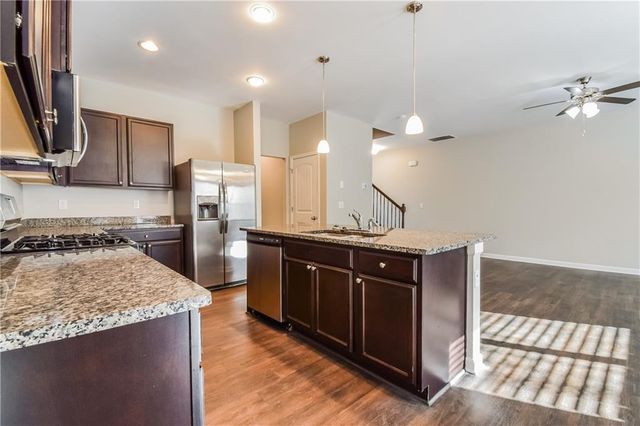 4995 Rapahoe Trail, Atlanta, GA 30349