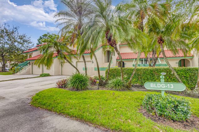 13 Lexington Lane E F, Palm Beach Gardens, FL 33418