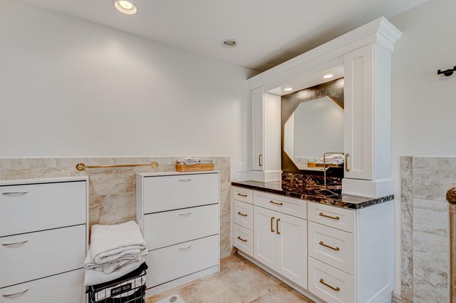 13 Lexington Lane E F, Palm Beach Gardens, FL 33418
