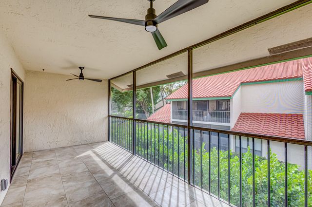 13 Lexington Lane E F, Palm Beach Gardens, FL 33418