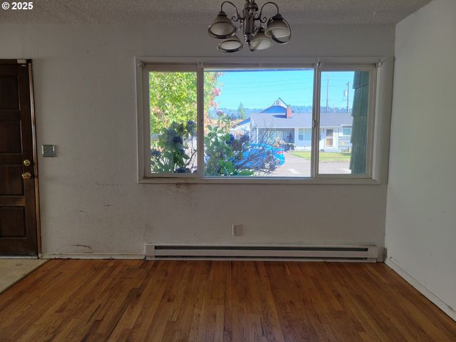 3155 MICHIGAN St, Longview, WA 98632