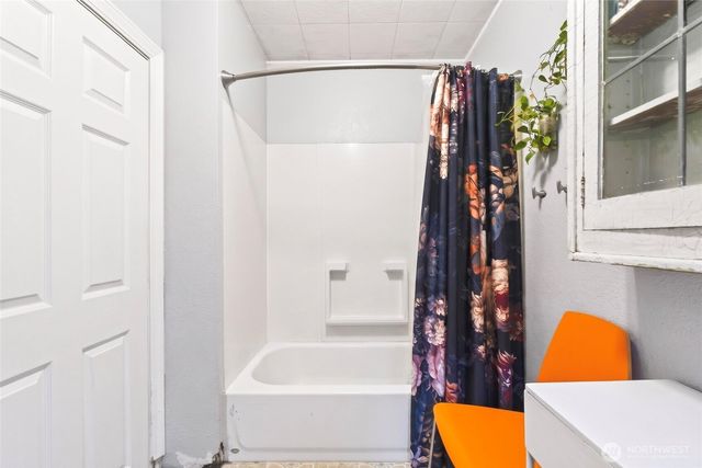 312 26th Avenue S, Seattle, WA 98144