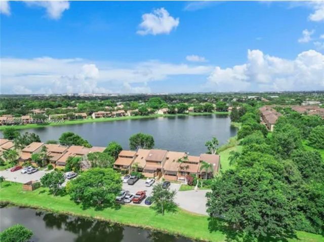 4226 SW 87th Ter, Davie, FL 33328