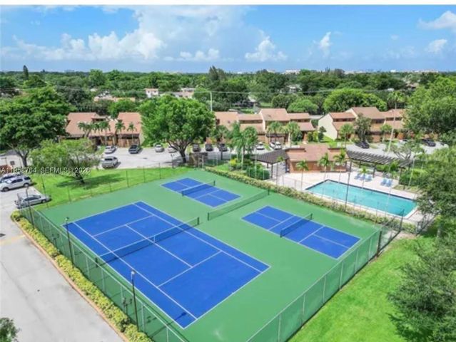 4226 SW 87th Ter, Davie, FL 33328