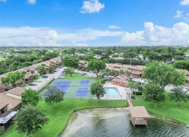 4226 SW 87th Ter, Davie, FL 33328