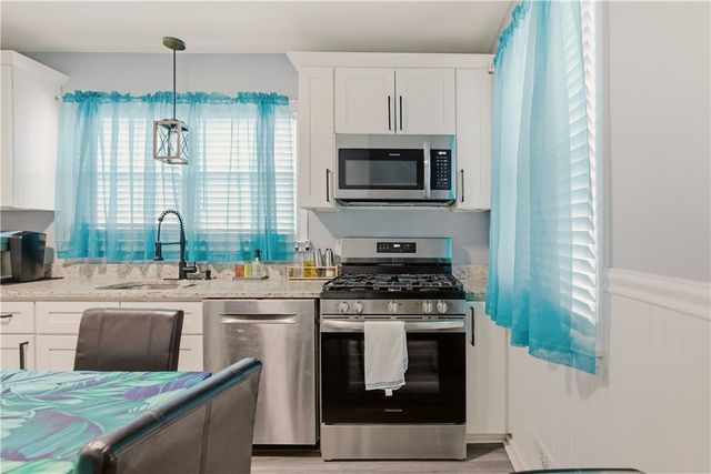 12 Roosevelt Street, North Providence, RI 02904