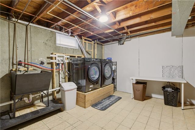 12 Roosevelt Street, North Providence, RI 02904