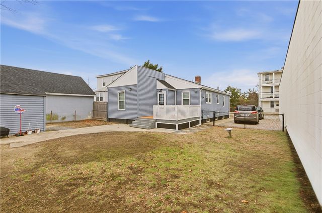 12 Roosevelt Street, North Providence, RI 02904