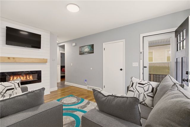 12 Roosevelt Street, North Providence, RI 02904