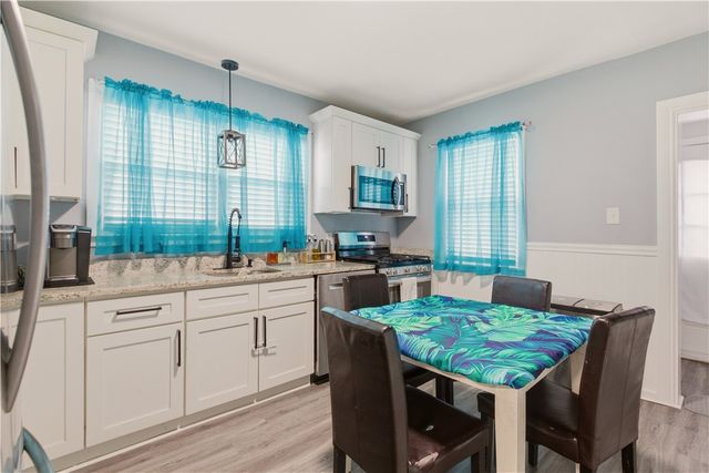 12 Roosevelt Street, North Providence, RI 02904