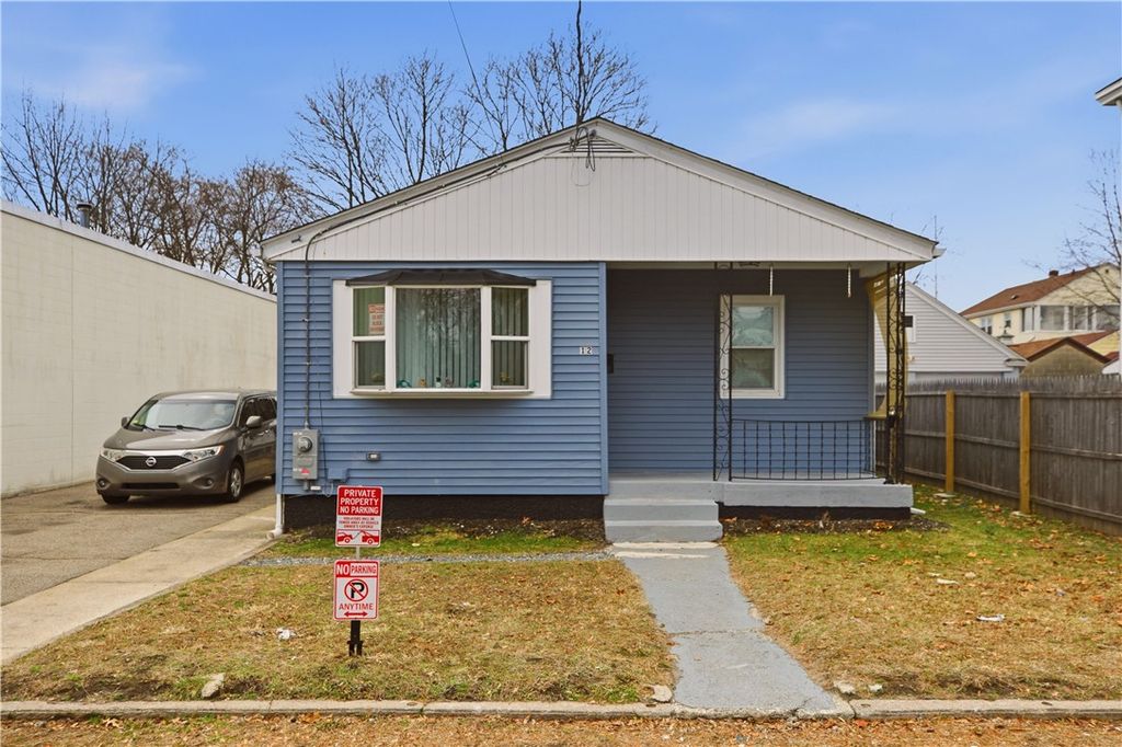 12 Roosevelt Street, North Providence, RI 02904
