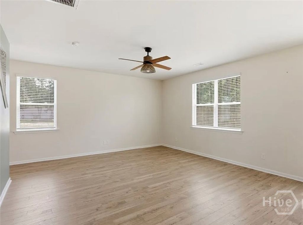 Image 14 of property listing at 641 Timberland Circle Circle, Richmond Hill, GA 31324