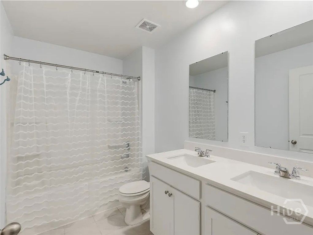 Image 30 of property listing at 641 Timberland Circle Circle, Richmond Hill, GA 31324