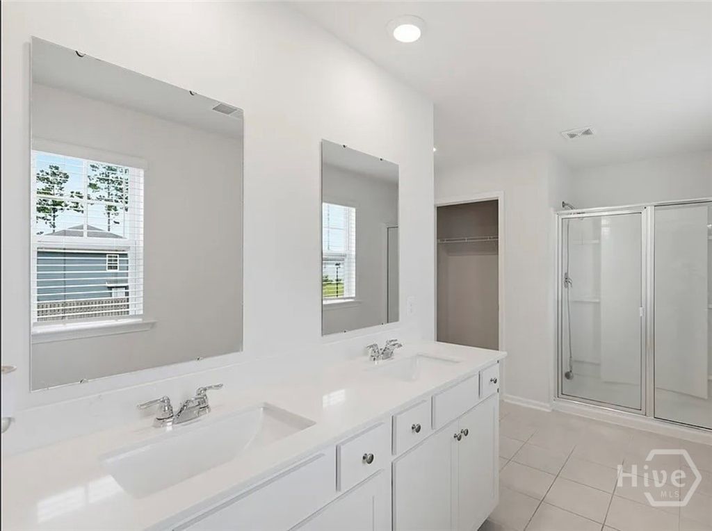 Image 31 of property listing at 641 Timberland Circle Circle, Richmond Hill, GA 31324
