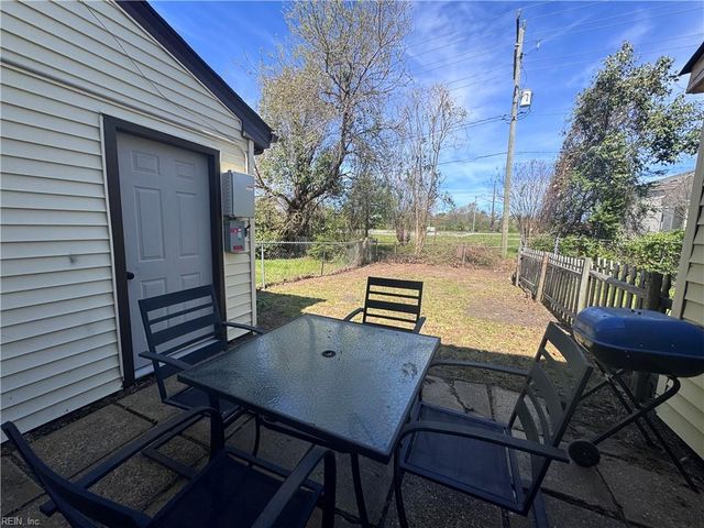 2638 King CT, Chesapeake, VA 23324