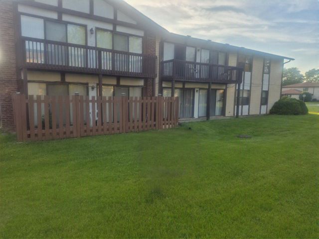 19210 Elm Drive 153, Country Club Hills, IL 60478