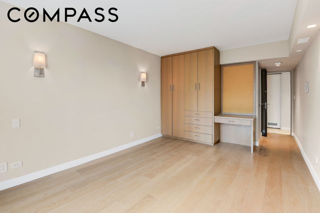 200 Central Park S Apt 35A, New York City, NY 10019