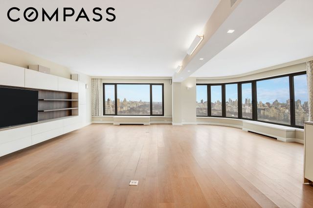 200 Central Park S Apt 35A, New York City, NY 10019