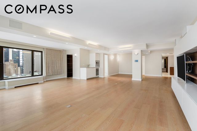200 Central Park S Apt 35A, New York City, NY 10019