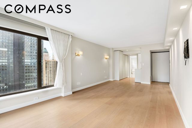 200 Central Park S Apt 35A, New York City, NY 10019