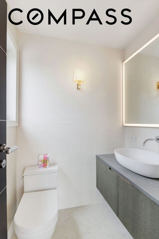 200 Central Park S Apt 35A, New York City, NY 10019