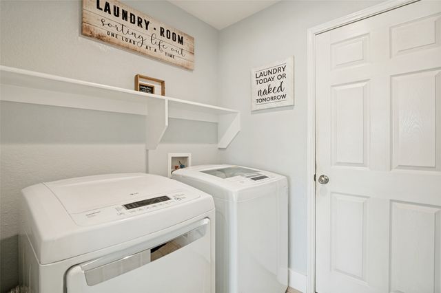 1809 Millbrook Drive, Midlothian, TX 76065