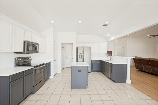 1809 Millbrook Drive, Midlothian, TX 76065