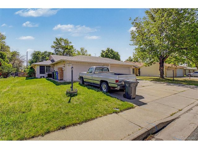 562 Jocelyn Dr, Loveland, CO 80537
