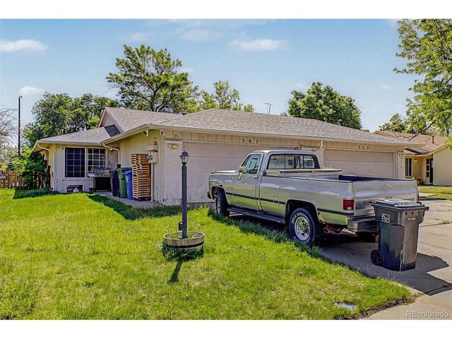 562 Jocelyn Dr, Loveland, CO 80537