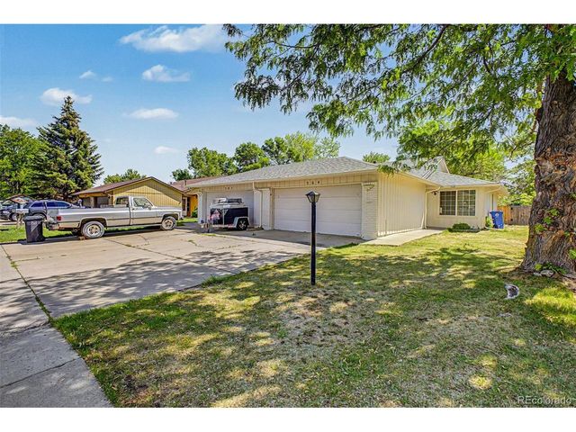 562 Jocelyn Dr, Loveland, CO 80537