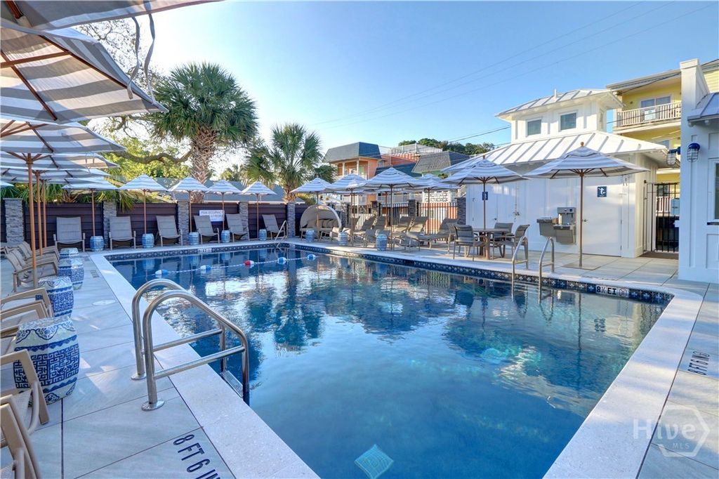 Image 27 of property listing at 18 Silver Avenue 1, Tybee Island, GA 31328