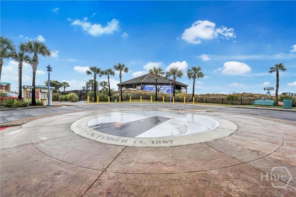 Image 49 of property listing at 18 Silver Avenue 1, Tybee Island, GA 31328