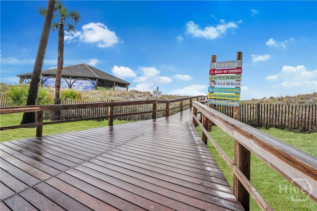 Image 50 of property listing at 18 Silver Avenue 1, Tybee Island, GA 31328