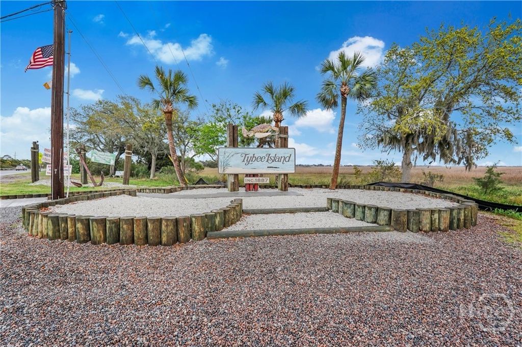 Image 51 of property listing at 18 Silver Avenue 1, Tybee Island, GA 31328
