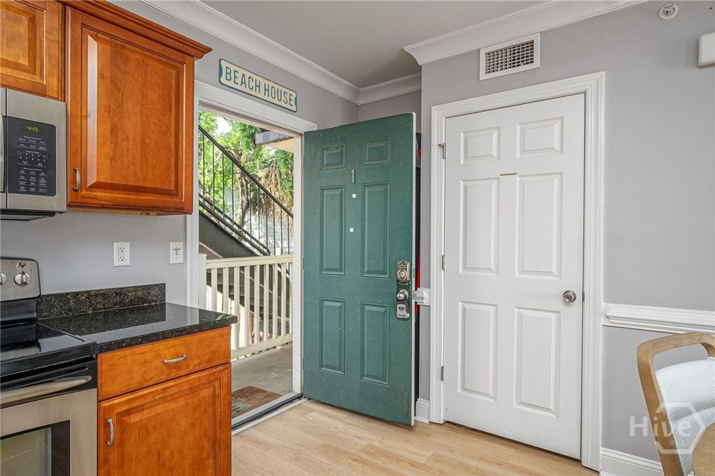 Image 54 of property listing at 18 Silver Avenue 1, Tybee Island, GA 31328