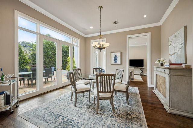 2102 Mcclendon Street, Houston, TX 77030