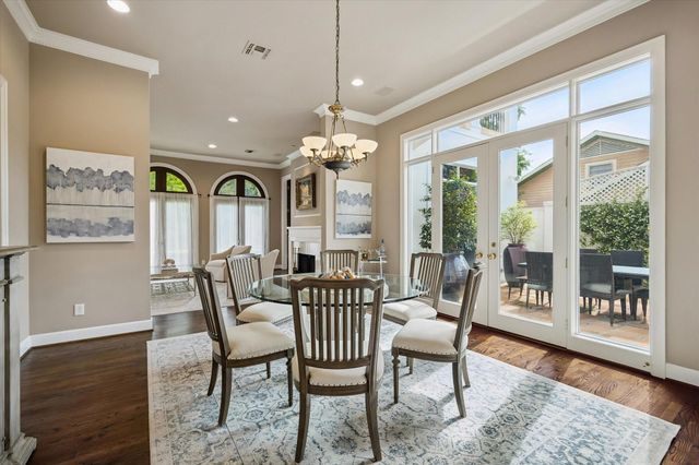 2102 Mcclendon Street, Houston, TX 77030